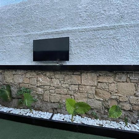 Premium Hostel Marina Paphos Exterior foto